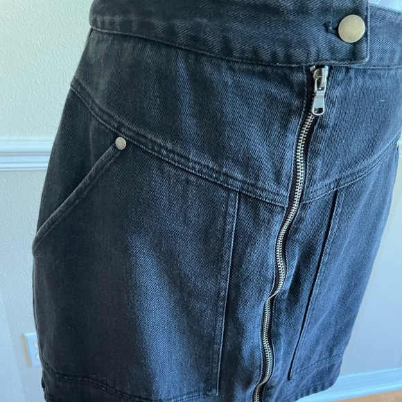 Rebecca Minkoff Marigold Zip Detail Denim Mini Skirt in Black. - Picture 5 of 11